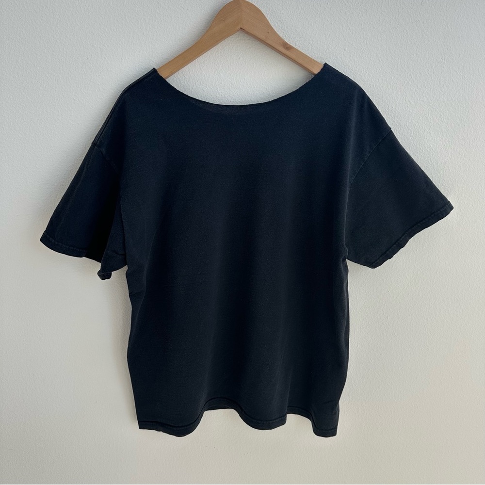 Black Wolf Graphic off the shoulder T-Shirt - Picture 4 of 4
